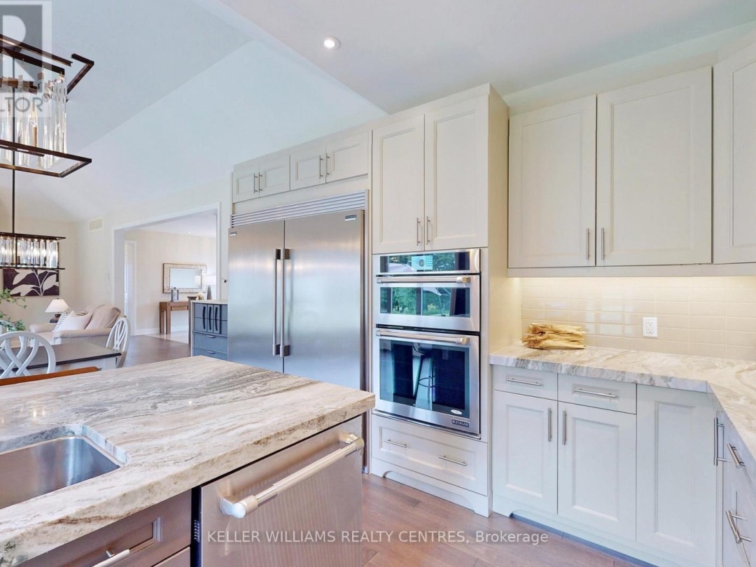 34 GEORGIAN GRANDE DRIVE, 