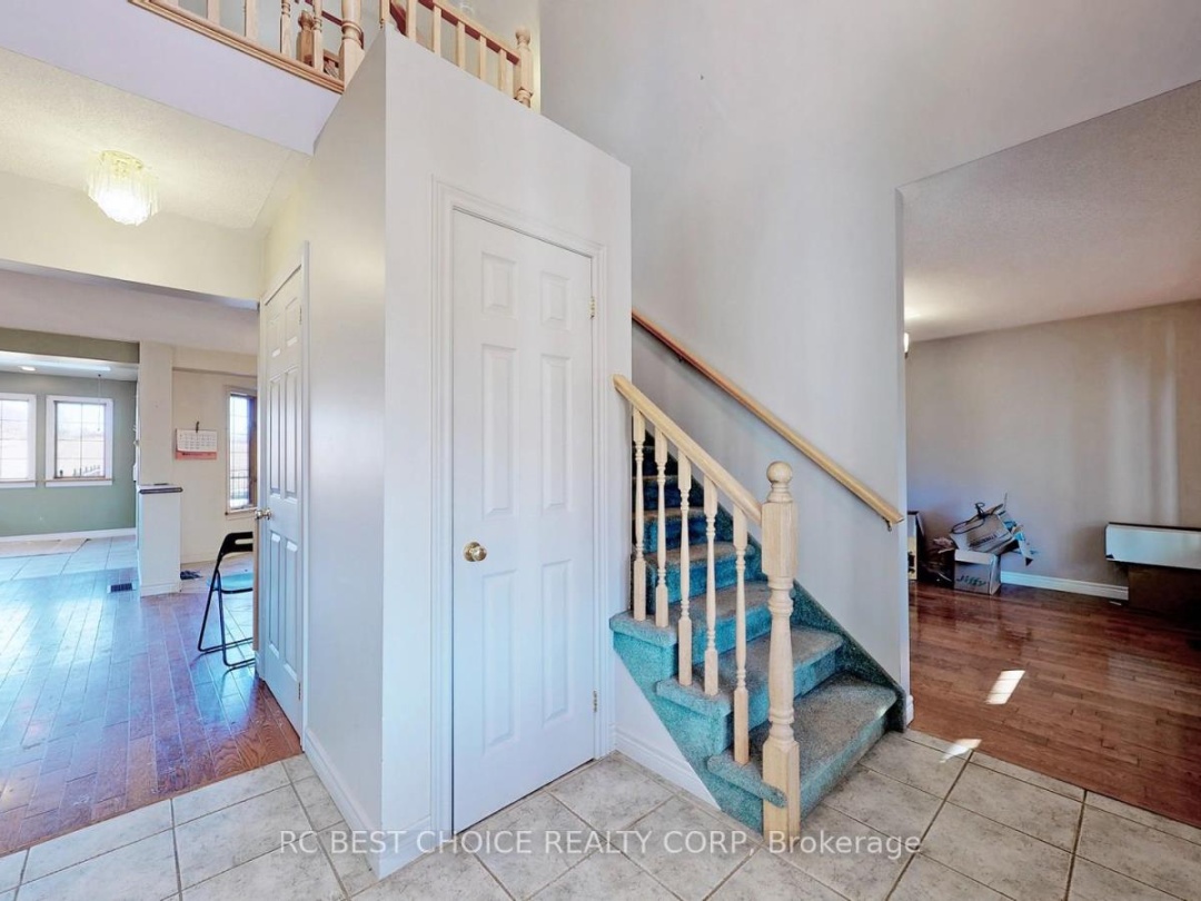 571 HICKORY BEACH ROAD, 