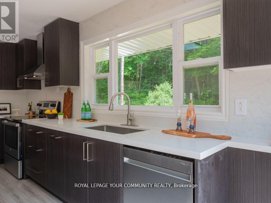 9297 HIGHWAY 118 E, Minden Hills (Minden)