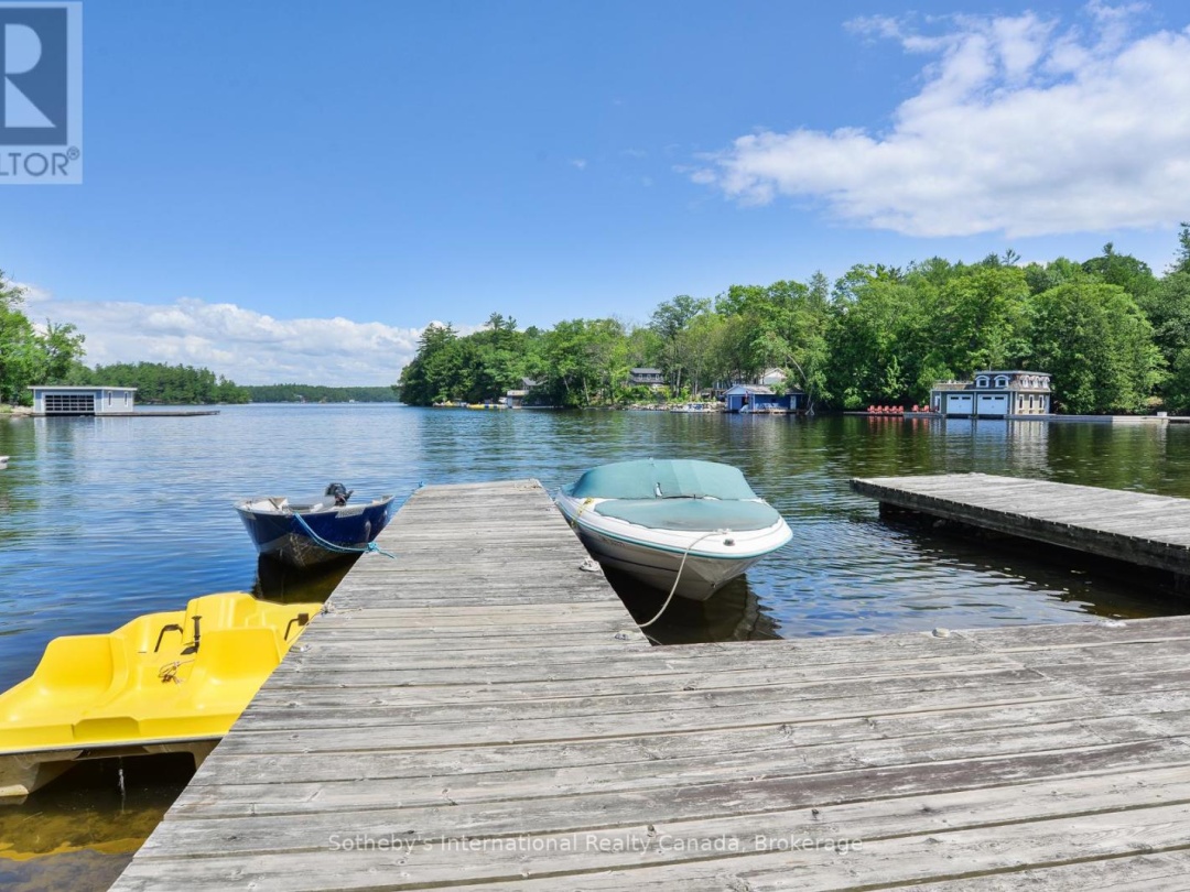 1062 BRADLEY ROAD, Lake Muskoka