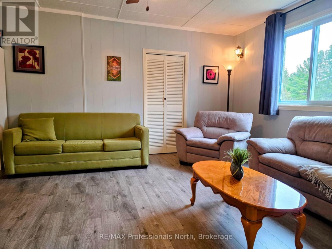1037 WEST ROAD, Minden Hills (Minden)