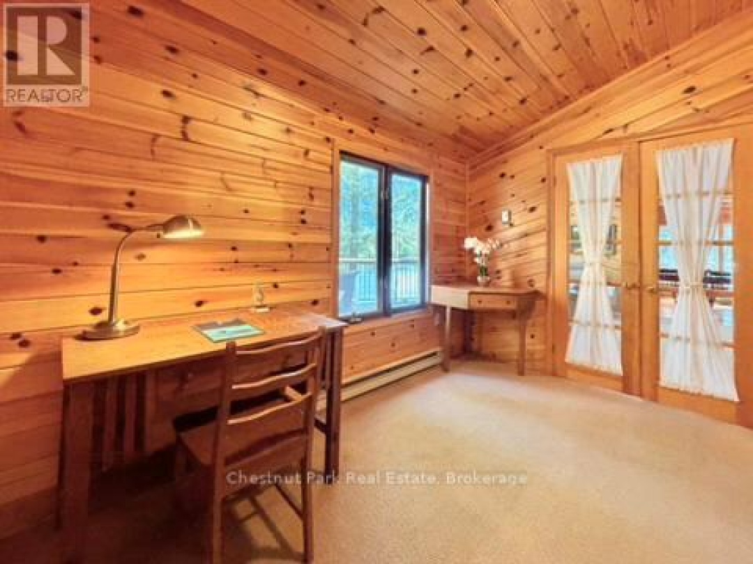 1062 ELMHURST LANE, Kennisis Lake