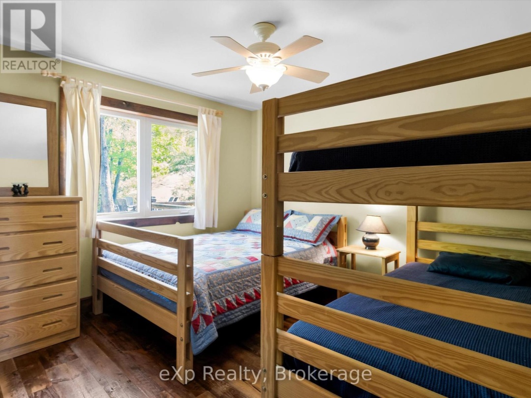 6646 1040LITTLEBEAUSOLEIL ISLAND, Georgian Bay