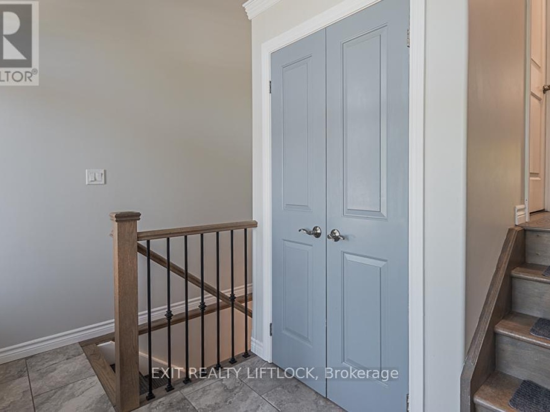 27 HELEN STREET, 