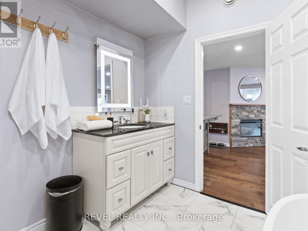411 LONG BEACH ROAD, 