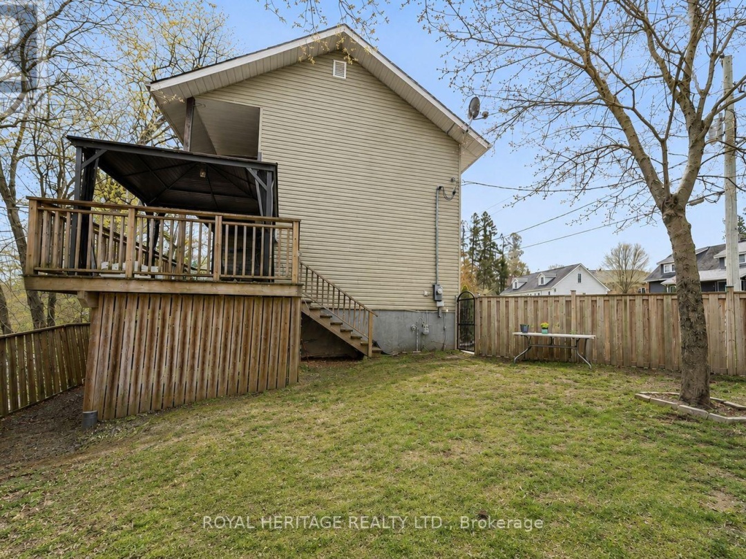 51 ROBERT STREET, Bracebridge (Macaulay)