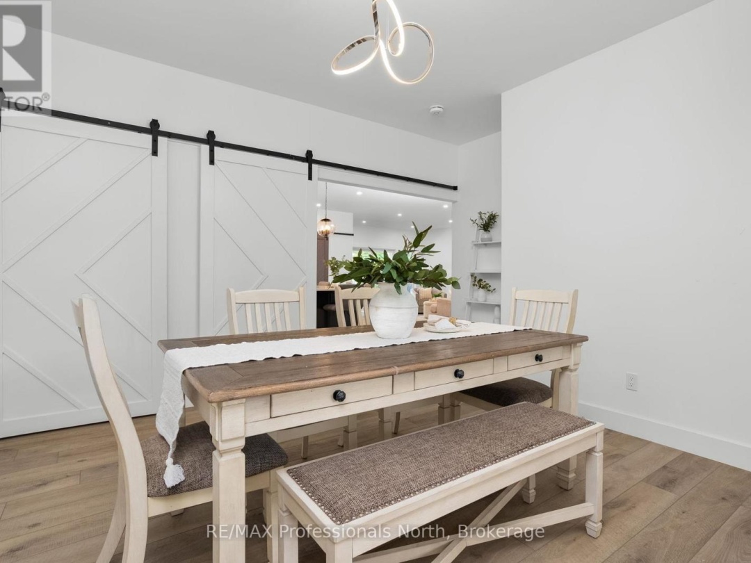 1034 XAVIER STREET, Gravenhurst (Morrison)