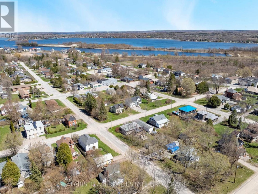 753 FIFTH AVENUE, Tay (Port McNicoll)