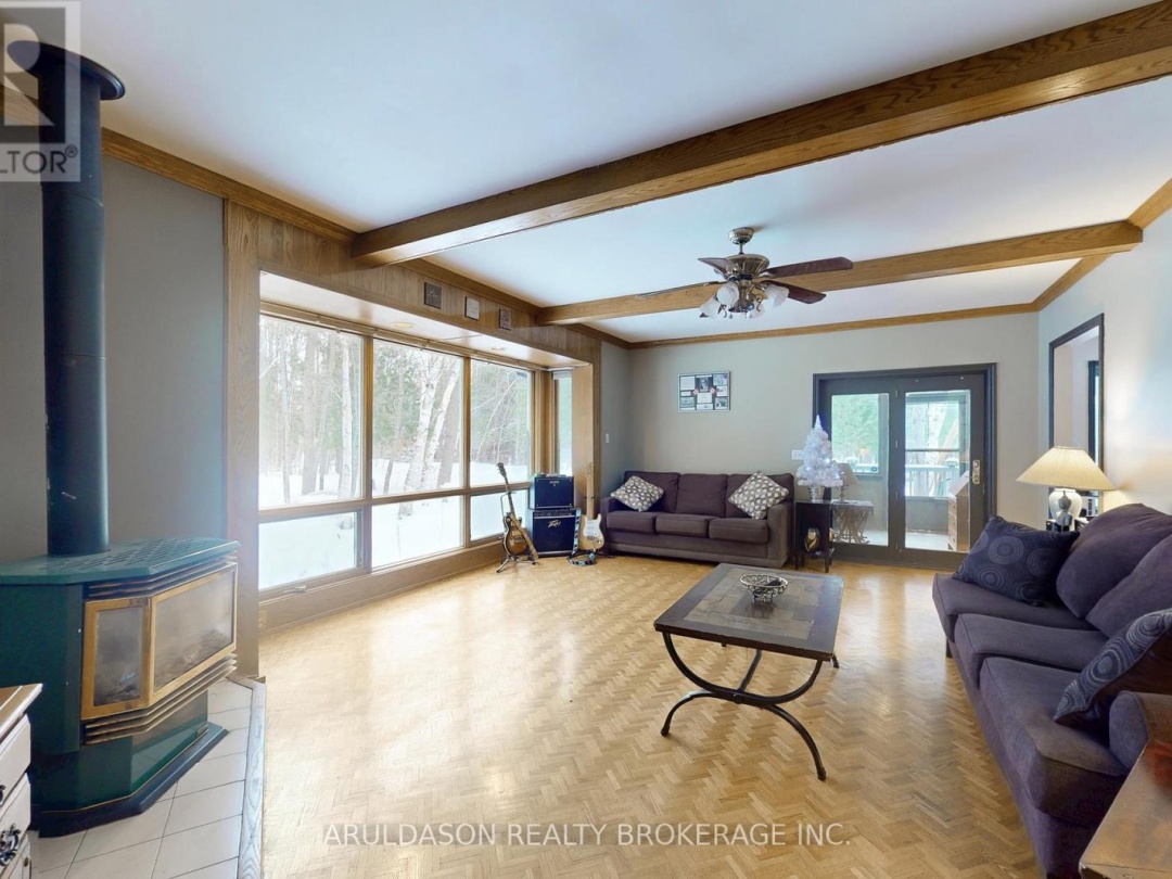 1208 BIRCHCLIFFE CRESCENT, Severn