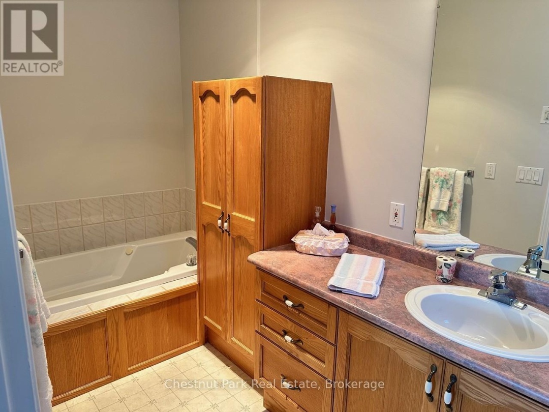 45 PINE RIDGE GATE E, Gravenhurst (Muskoka (S))