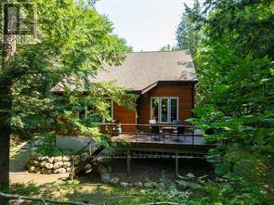 18 MEHARG DRIVE, Manitouwabing Lake