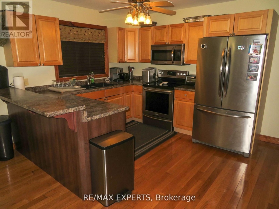 3771 HARRY'S LANE, Ramara
