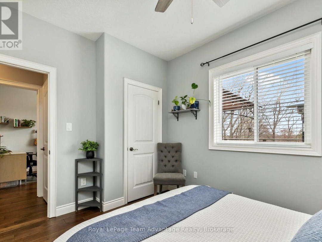 8 AVERY COURT, Parry Sound