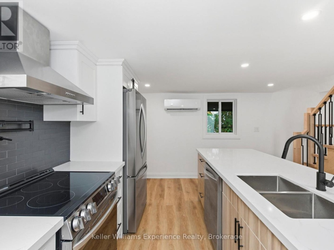3355 MUSKOKA STREET, Severn (Washago)