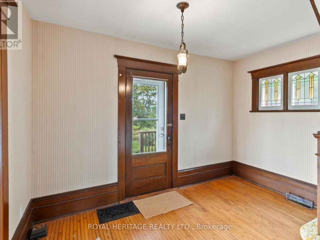 901 CRESSWELL ROAD, 