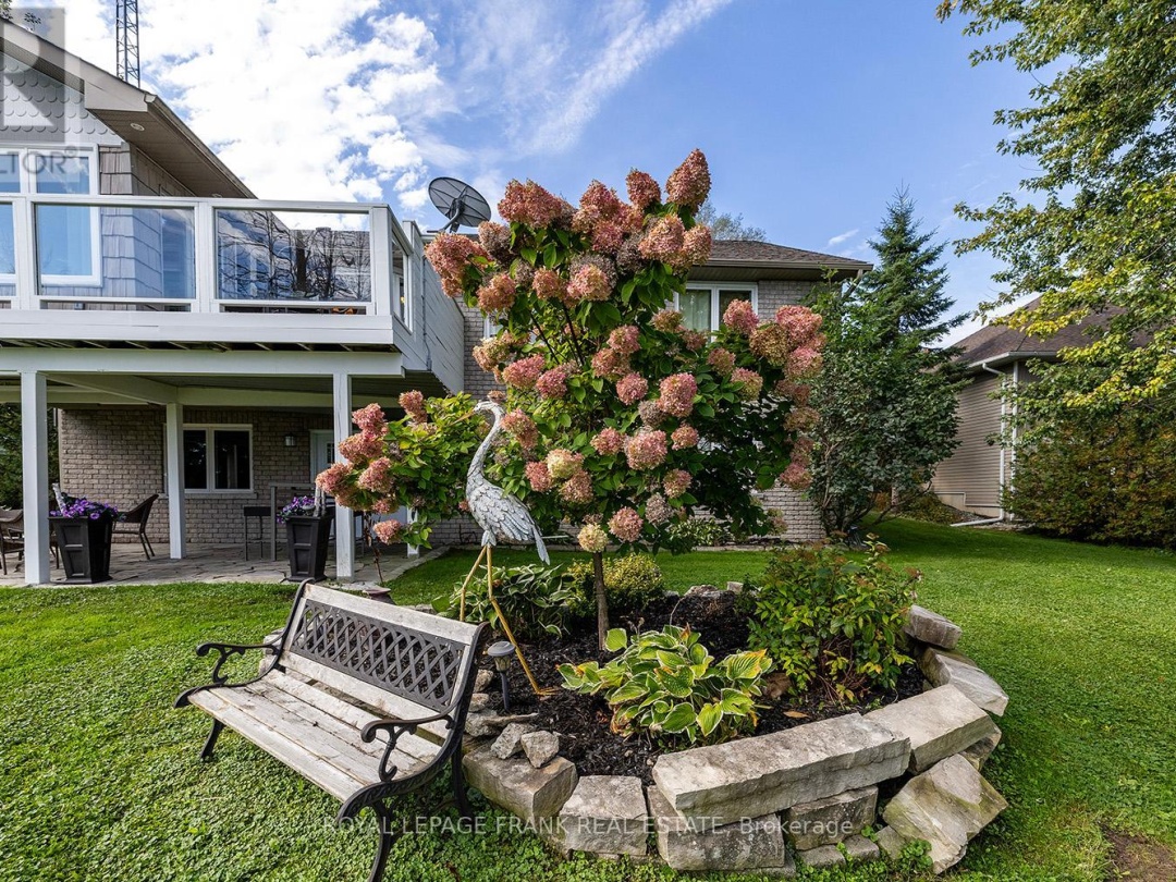 25 Shelley Drive, Scugog Lake