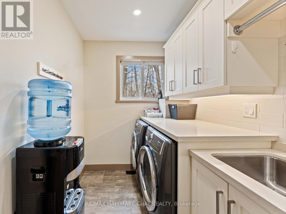 3285 ROCKCLIFFE COURT, Gloucester Pool
