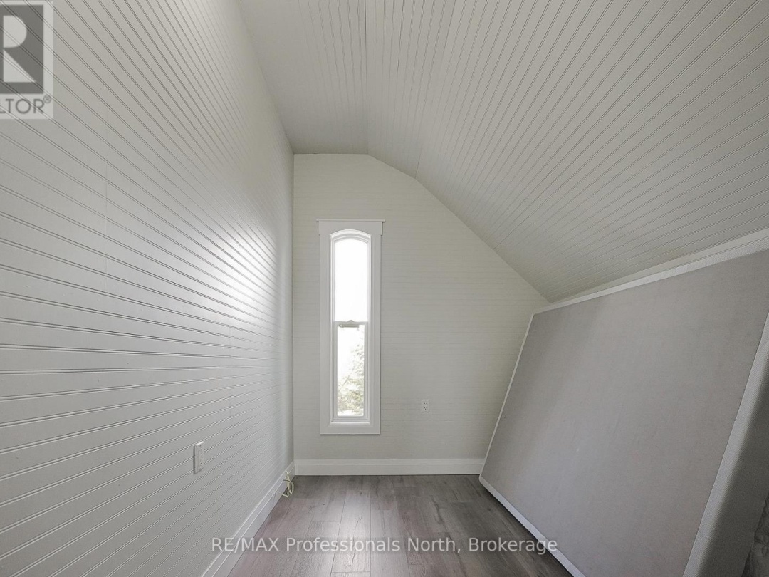 1008 CHEROKEE TRAIL, Halls Lake