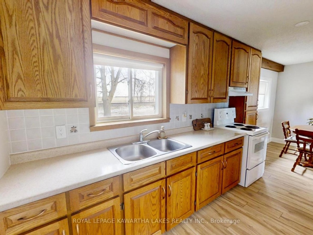92 ALSOPS BEACH ROAD, Lake Simcoe