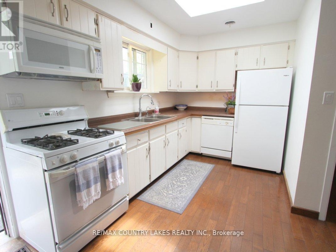25725 MAPLE BEACH ROAD, Lake Simcoe