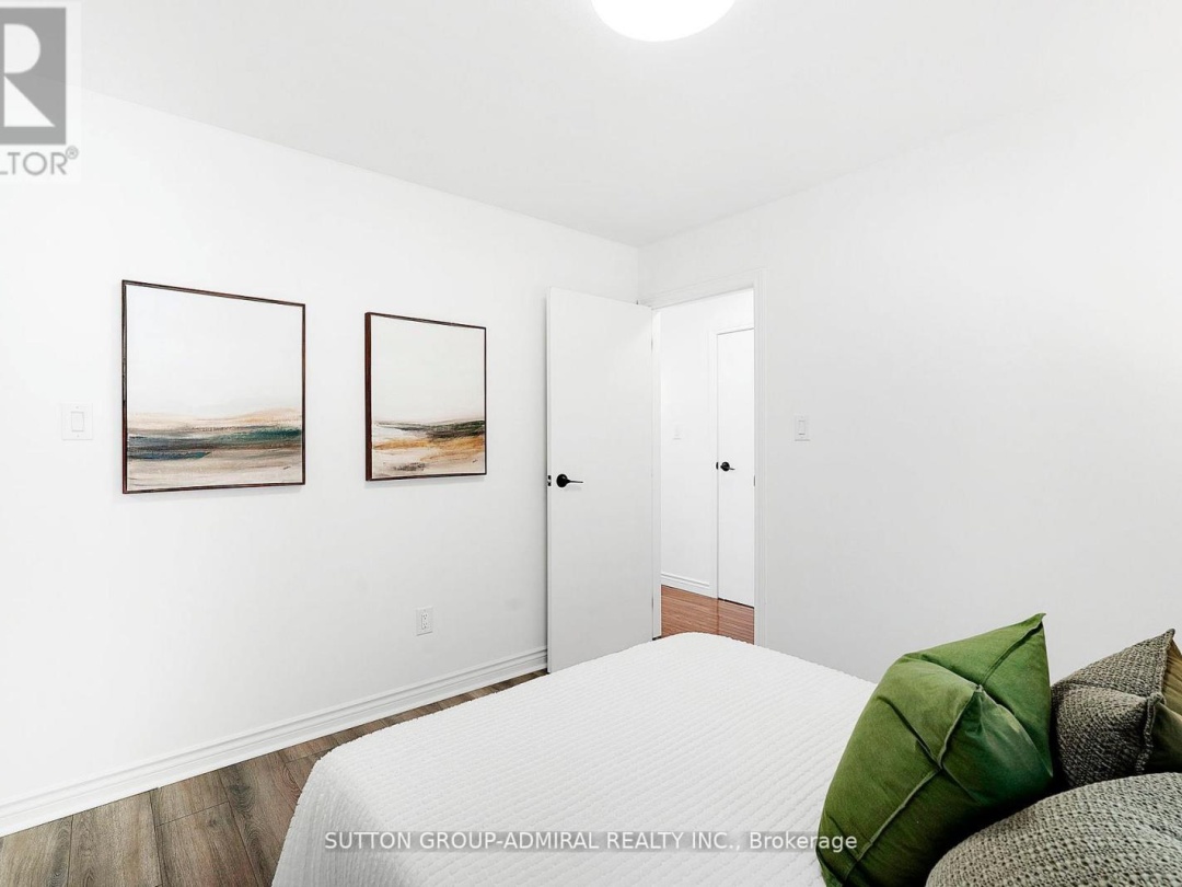 2232 LAKESHORE DRIVE, 