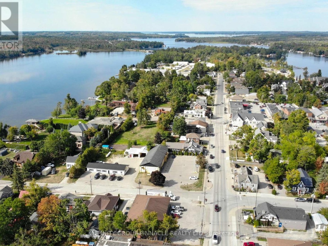74 WILLIAM STREET, Kawartha Lakes (Bobcaygeon)