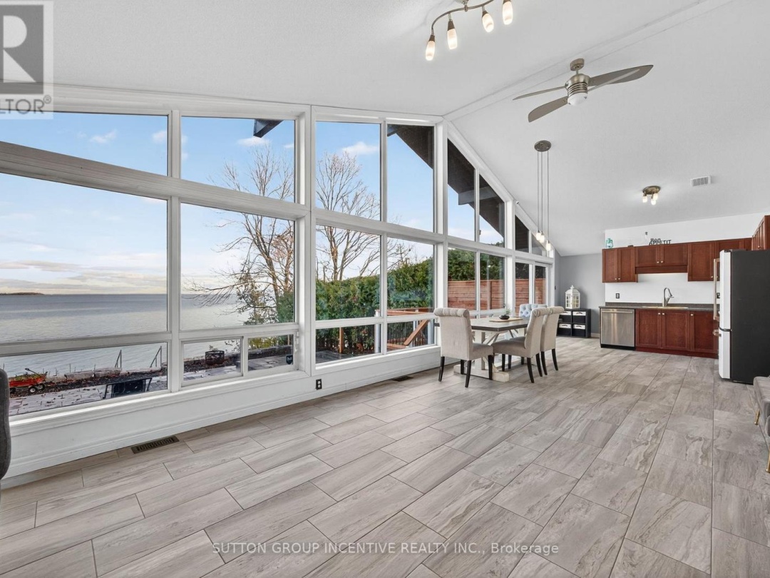 211 MOON POINT DRIVE, Lake Simcoe
