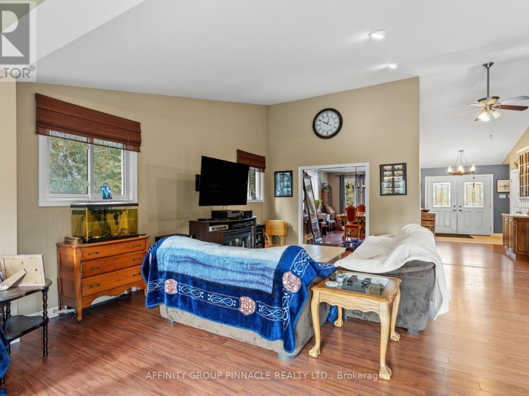 196 BURY'S GREEN ROAD, Kawartha Lakes (Somerville)