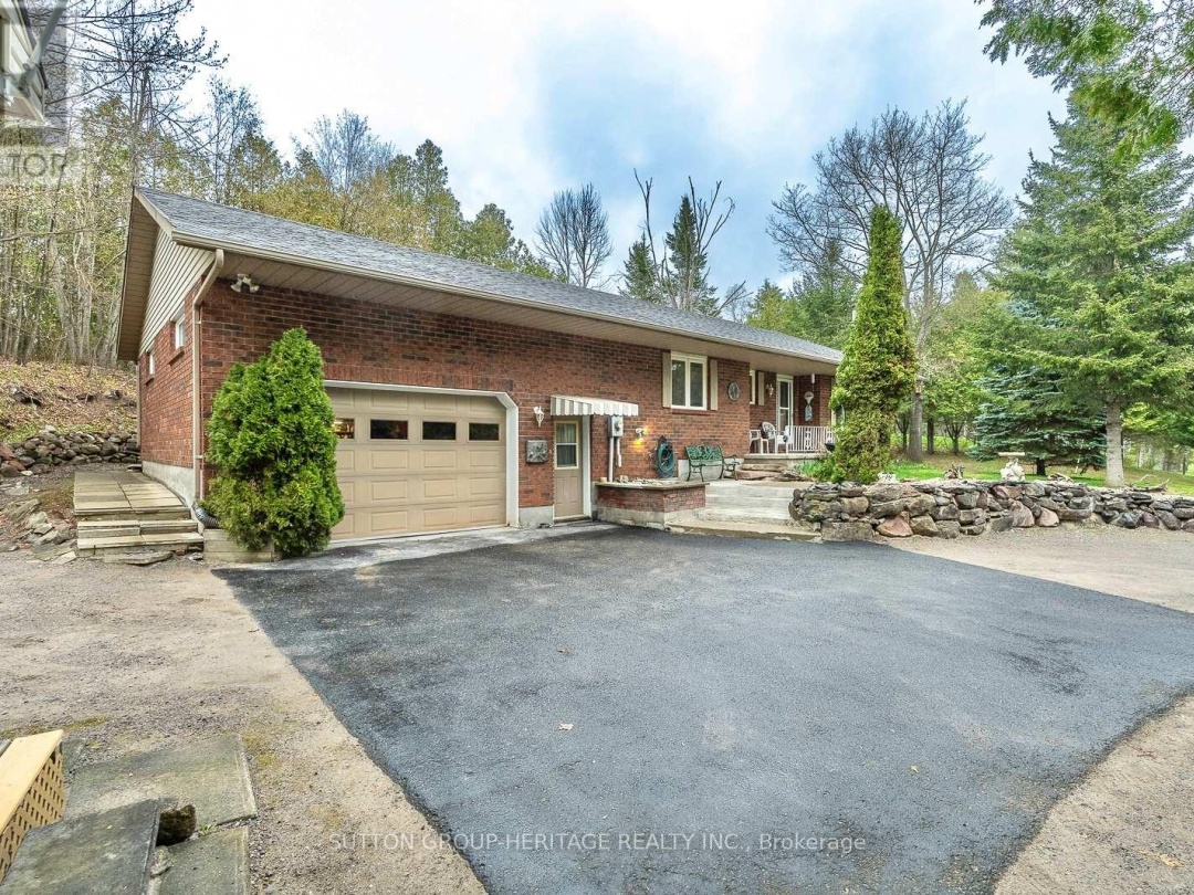 228 PIRATES GLEN DRIVE, Trent Lakes