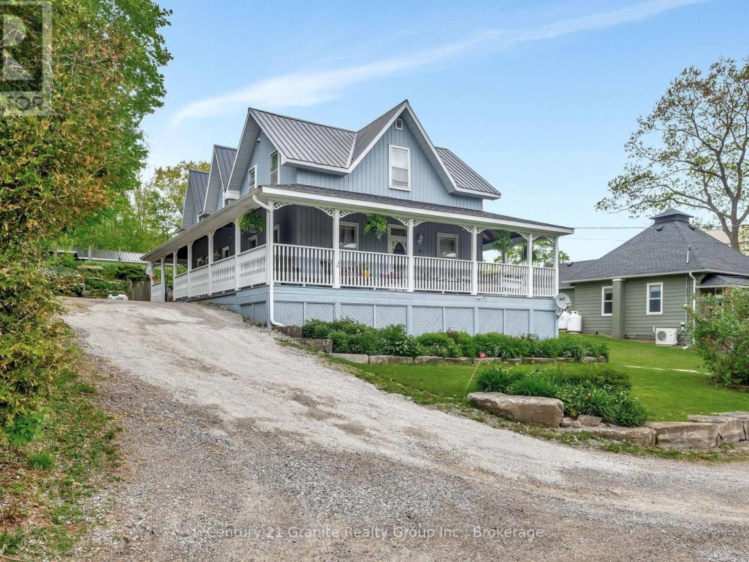 8 BEND STREET, Kawartha Lakes (Kinmount)