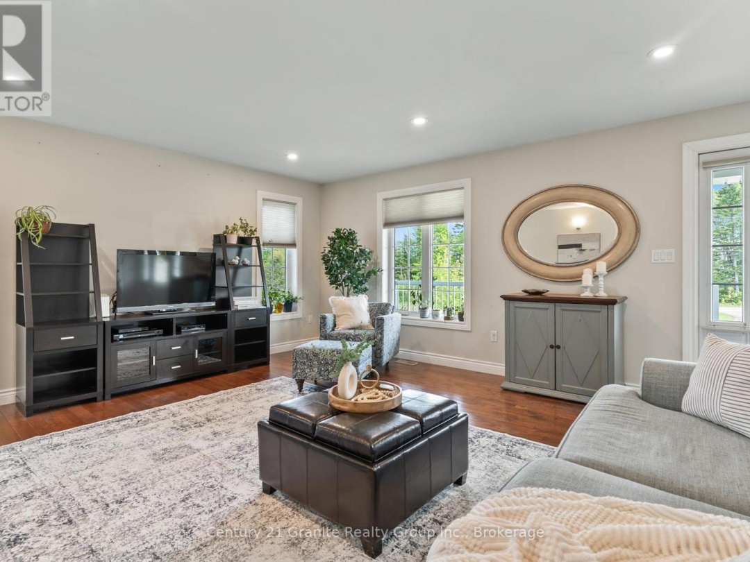 1190 RITCHIE FALLS ROAD, Minden Hills (Snowdon)