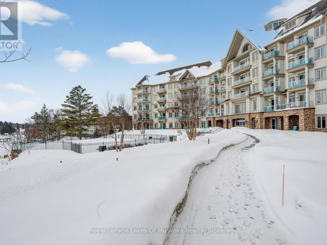 102 - 25 PEN LAKE POINT ROAD, Peninsula Lake
