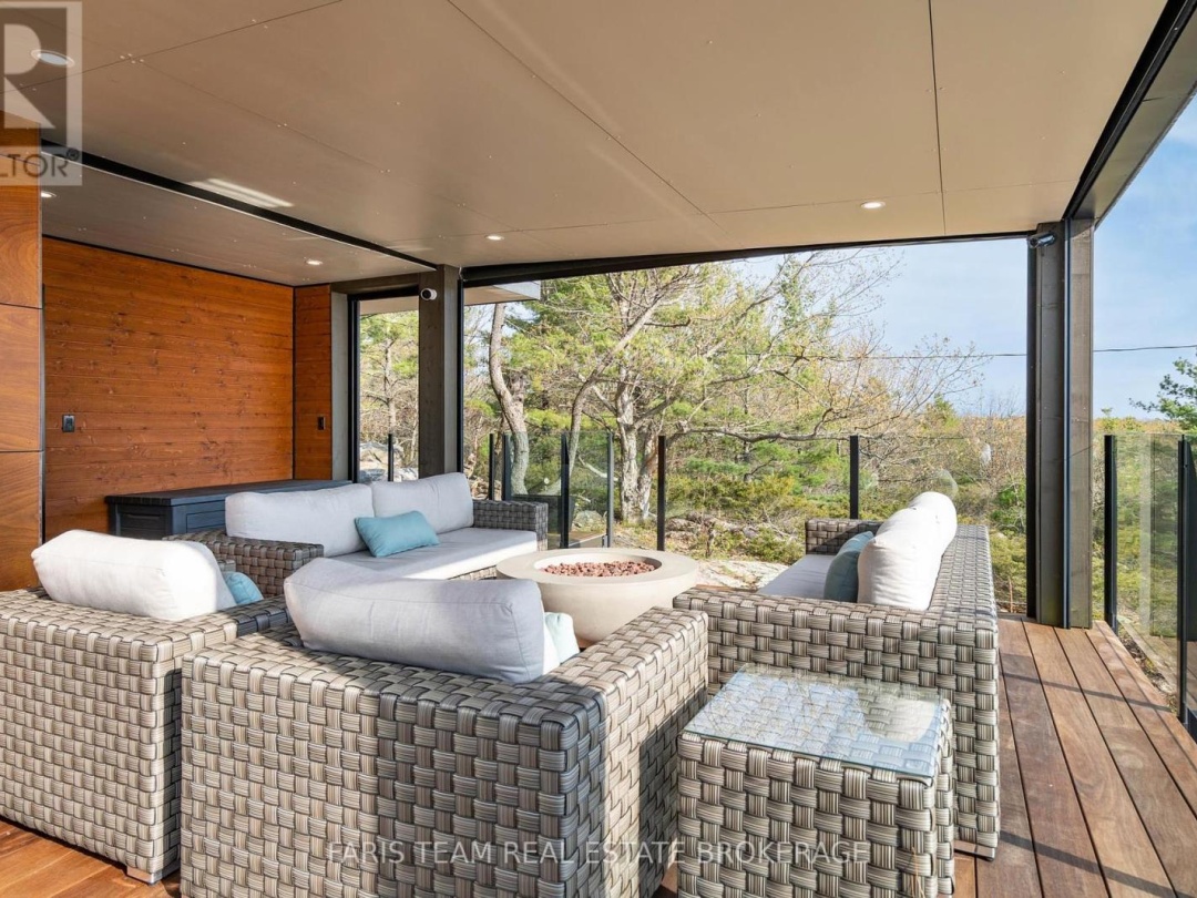 3886 EAST SHORE ROAD, 
