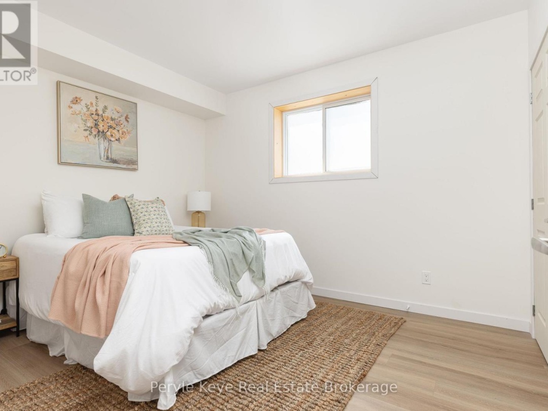 144 SHIER STREET, Bracebridge (Macaulay)