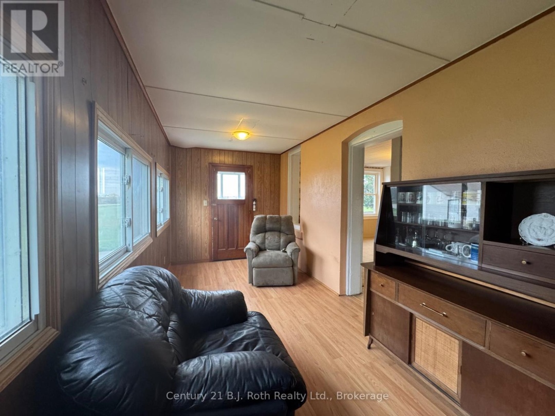 1767 10 CONCESSION, 