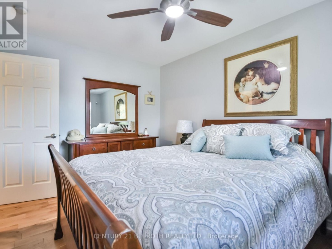 3371 LAKE ST. GEORGE BOULEVARD, Lake St George
