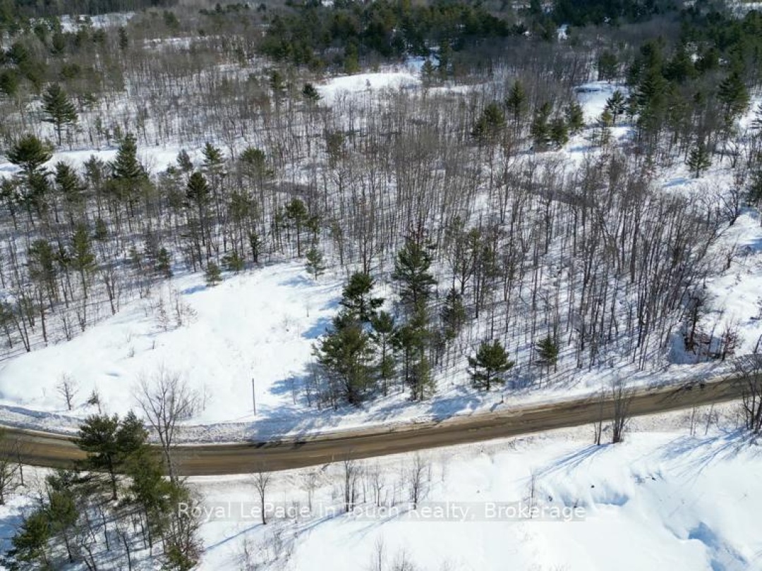408 SOUTH BAY ROAD, Georgian Bay (Baxter)
