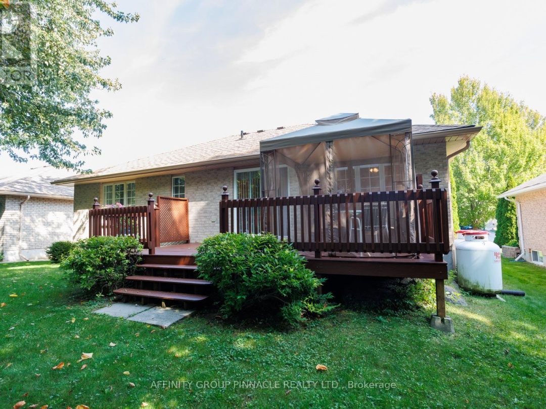16 HILLVIEW DRIVE, Kawartha Lakes (Bobcaygeon)