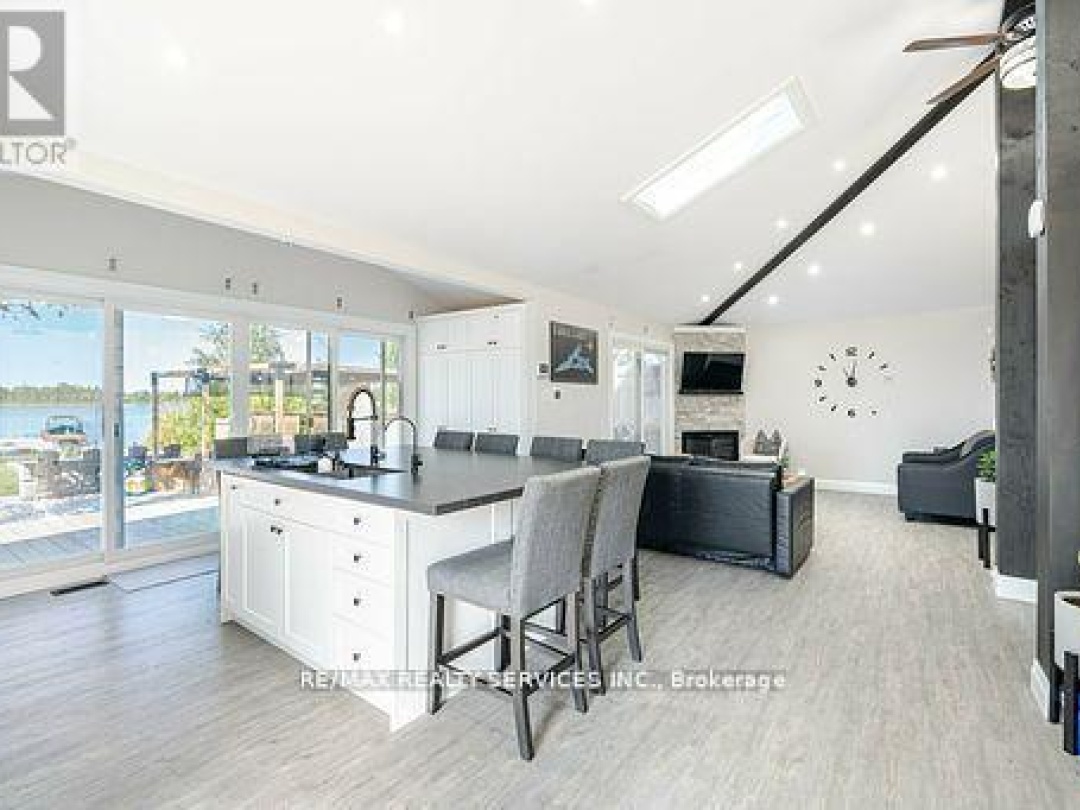 28 ELDONIA ROAD, Canal Lake