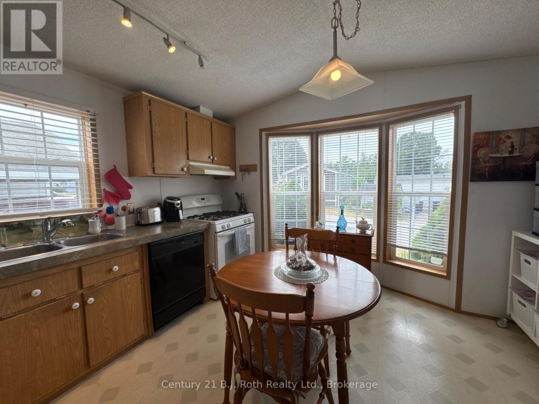 4105 SPRUCE ROAD, 