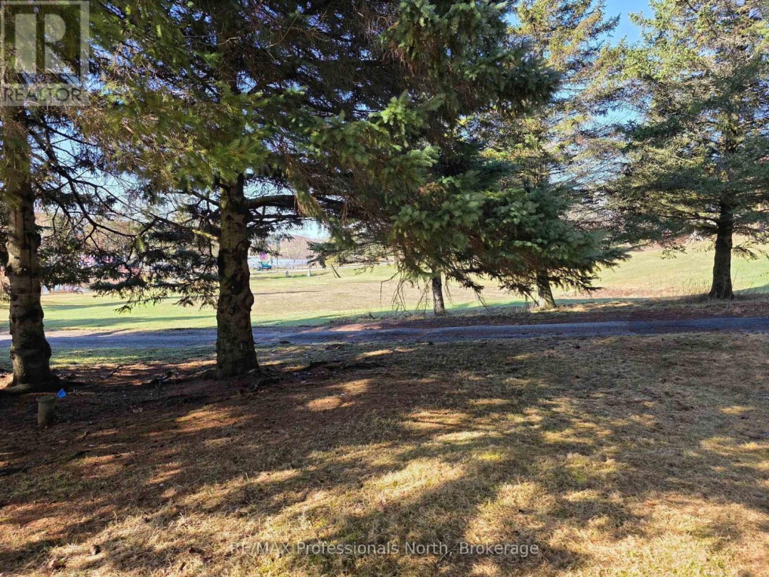 105 - 32 DEERHURST GREENS DRIVE, Peninsula Lake