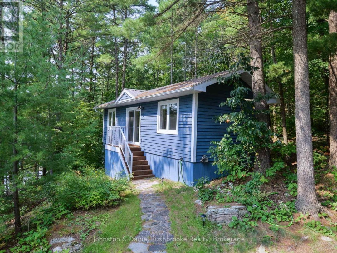27 ISLAND 35LM (MILLER ISLAND), Lake Muskoka