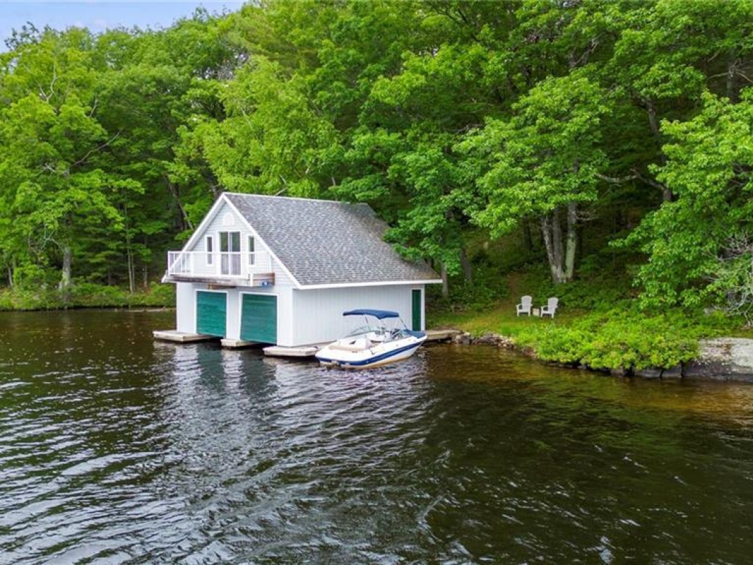 70 Caisses Island, Lake Muskoka