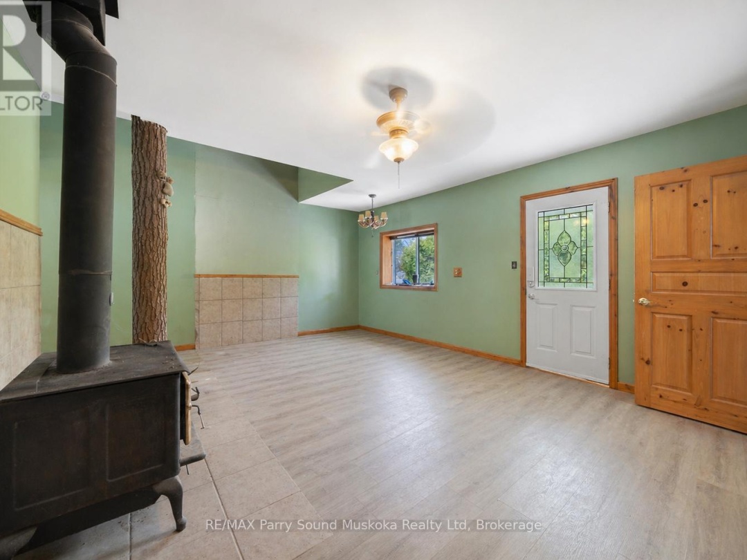 92 BLUE LAKE ROAD, Murdock Lake