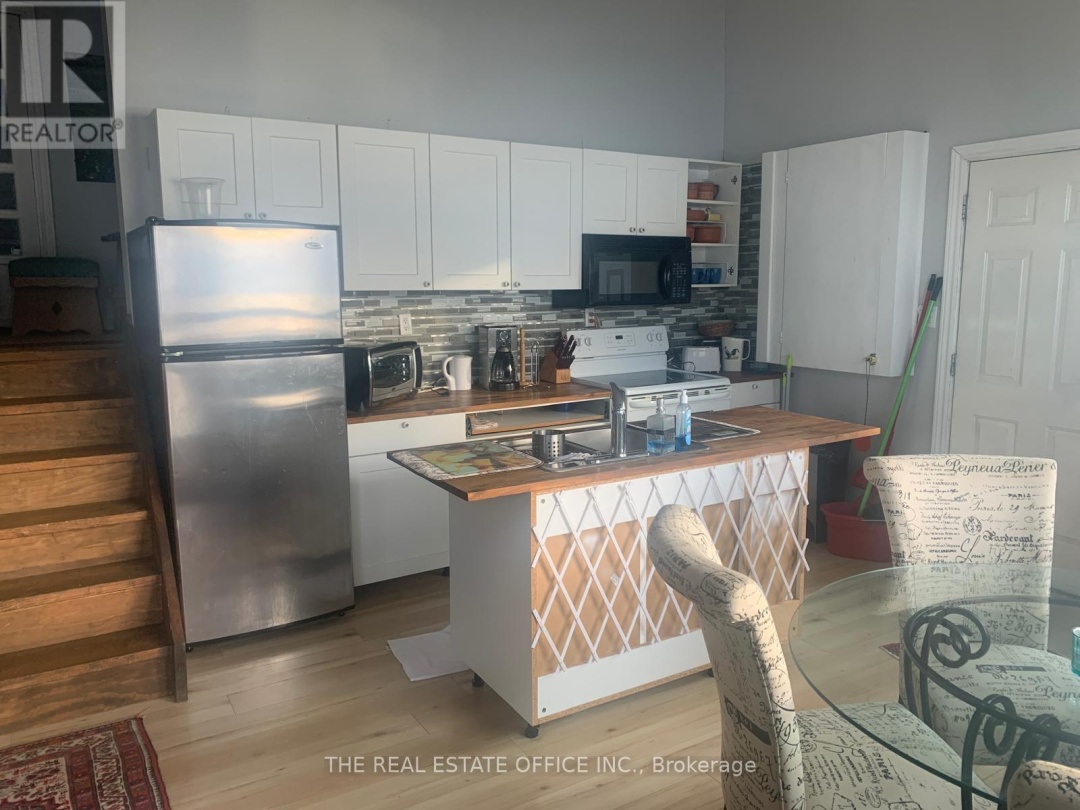 100 ALSOPS BEACH ROAD N, Brock (Beaverton)