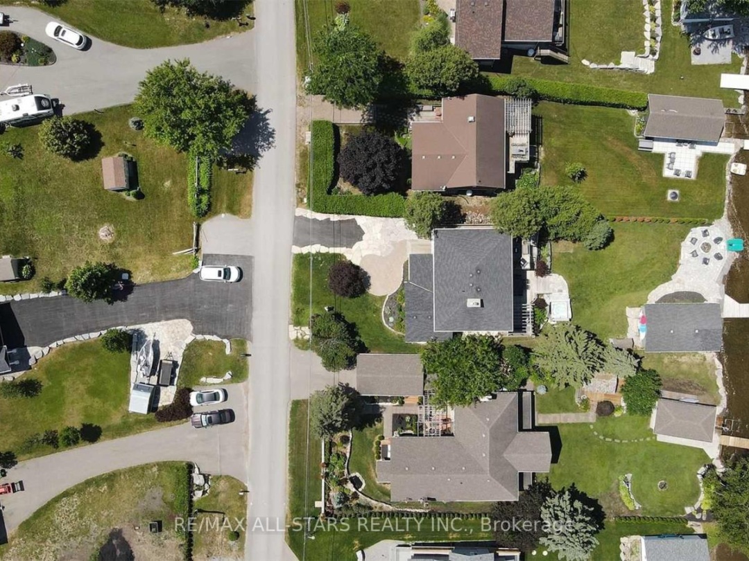 47 KENHILL BEACH ROAD, Sturgeon Lake