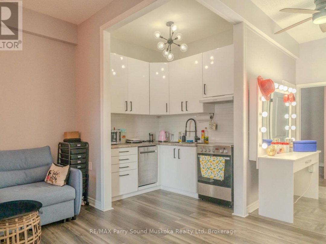 4 - 21 PROSPECT STREET, Parry Sound
