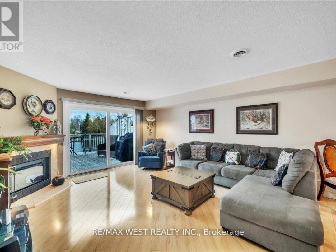 9 - 24 LAGUNA PARKWAY, Lake Simcoe