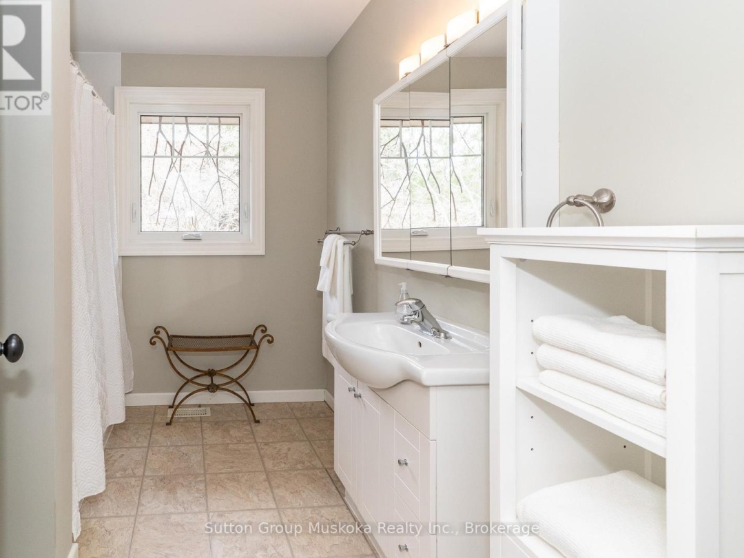 209 SWALLOWDALE ROAD, Huntsville (Brunel)