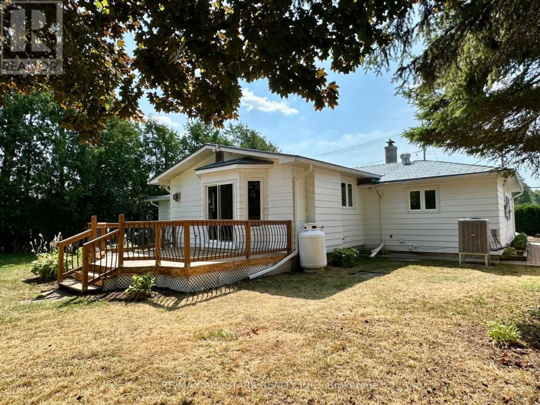 91 FRONT STREET W, 